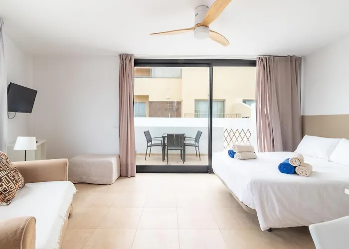 Flatguest Cotillomar Cotillo