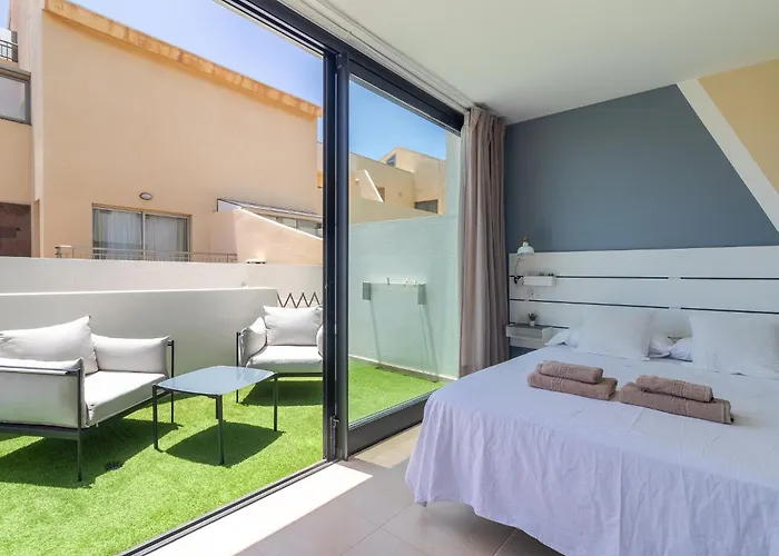 Flatguest Cotillomar شقة