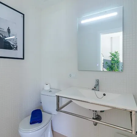 Flatguest Cotillomar *