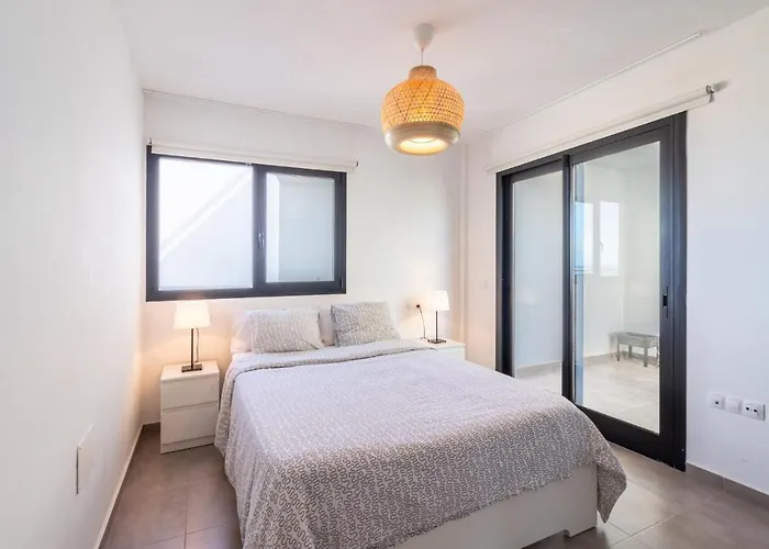 Flatguest Cotillomar